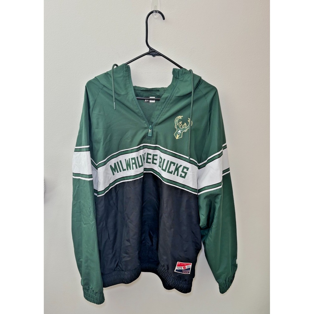 New Era Milwaukee Bucks Windbreaker Quarter Zip Men's Large